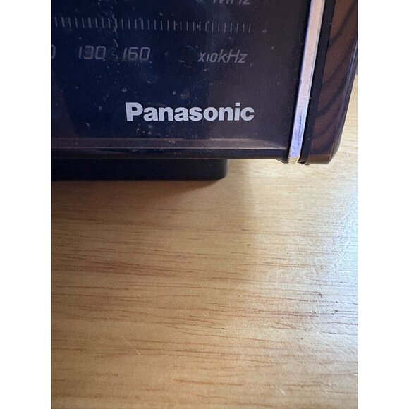 Vintage Panasonic Wood Grain AM/FM Alarm Clock Radio Model RC-75 TESTED - Picture 10 of 10
